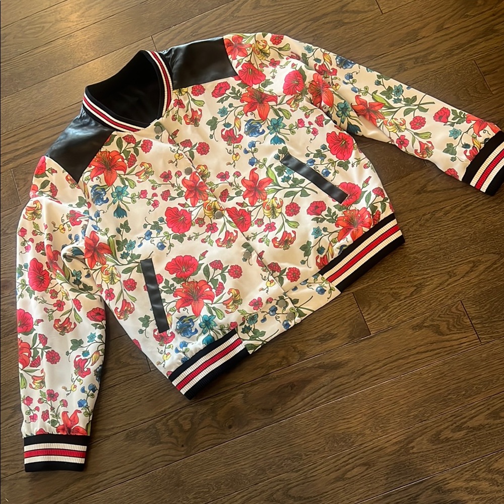 Olivia Culpo x Le Tote Collab Reversible Floral Black Bomber Jacket